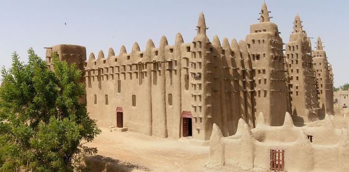 Great Mosque of Djenne in Mali                       ( Photo Credit: en.wikipedia.org )